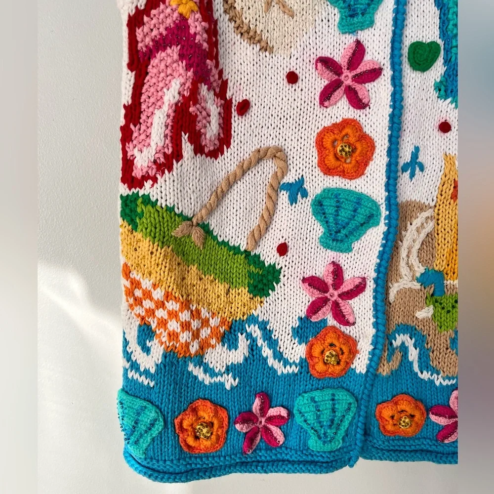 Vintage Eagle’s Eye Hand Knit Beach Themed Vest, Size Small - Picture 4 of 15